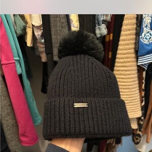 Steve Madden Black Ribbed Beanie with Pom